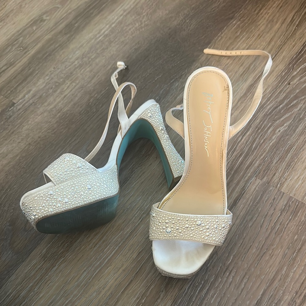 Bride pearl High Heel
